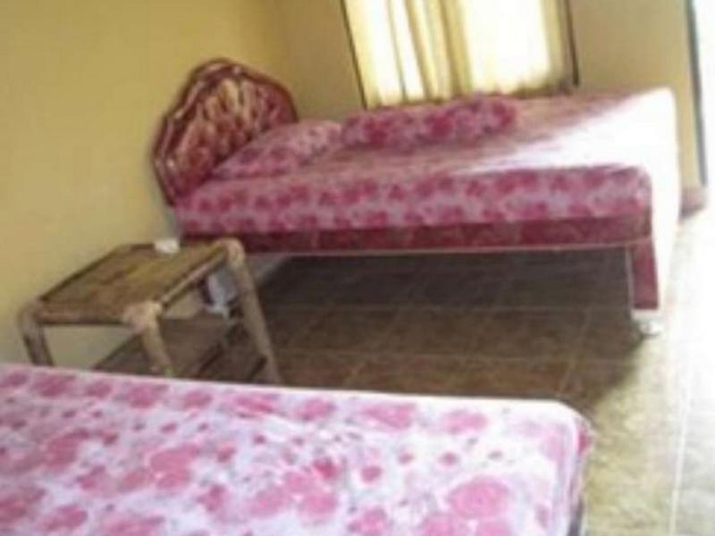 Family Garden Homestay Mangsit Esterno foto